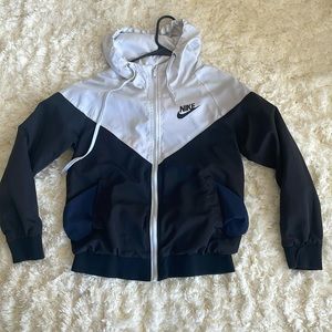 nike windbreaker
